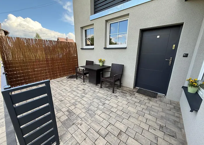 Apartment Przy Sadzie *